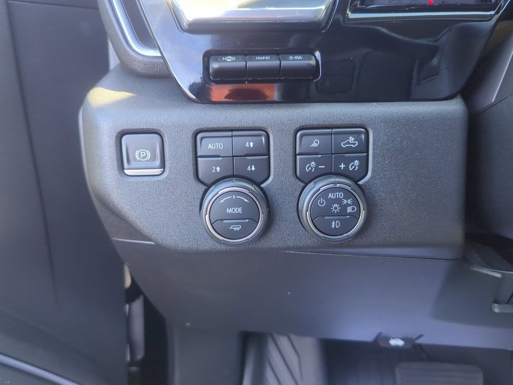 Certified 2024 Chevrolet Silverado 3500 LTZ w/ LTZ Plus Package AWD/4WD image 29