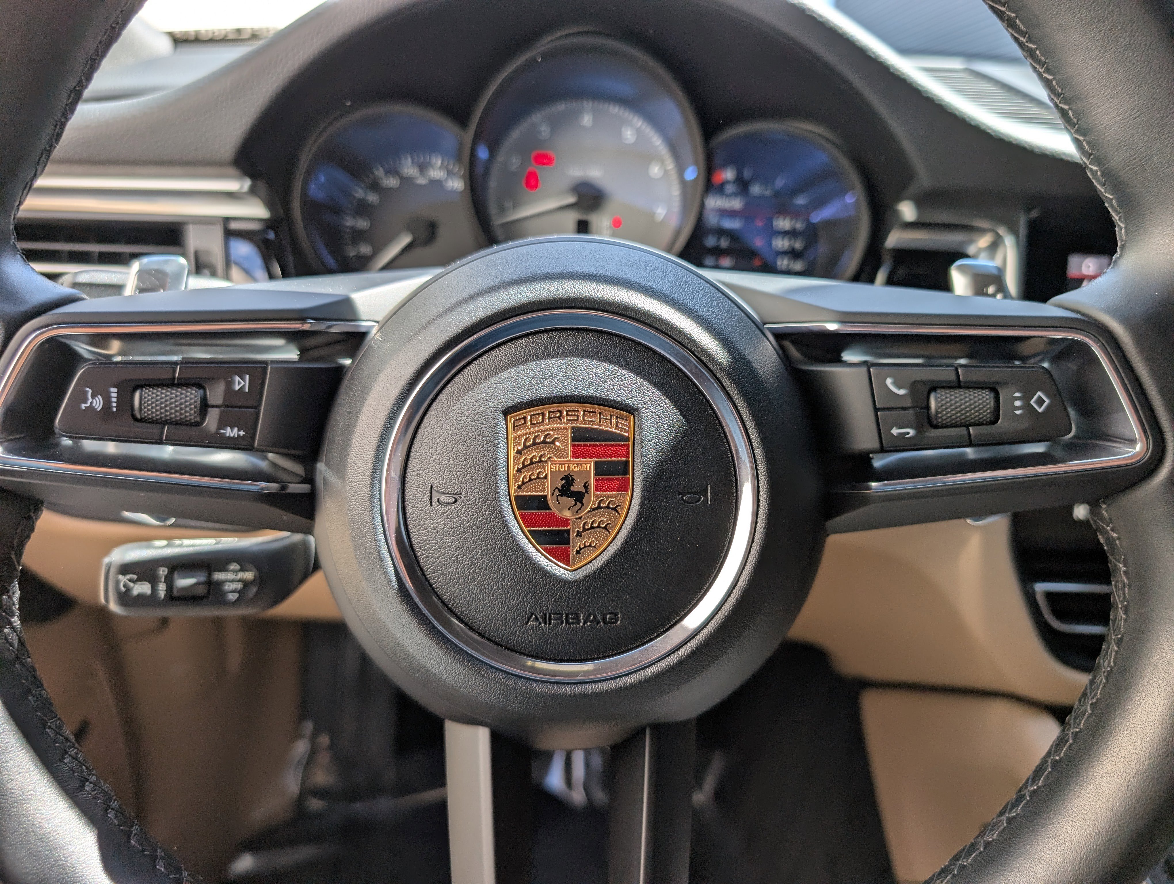 Certified 2024 Porsche Macan S image 26