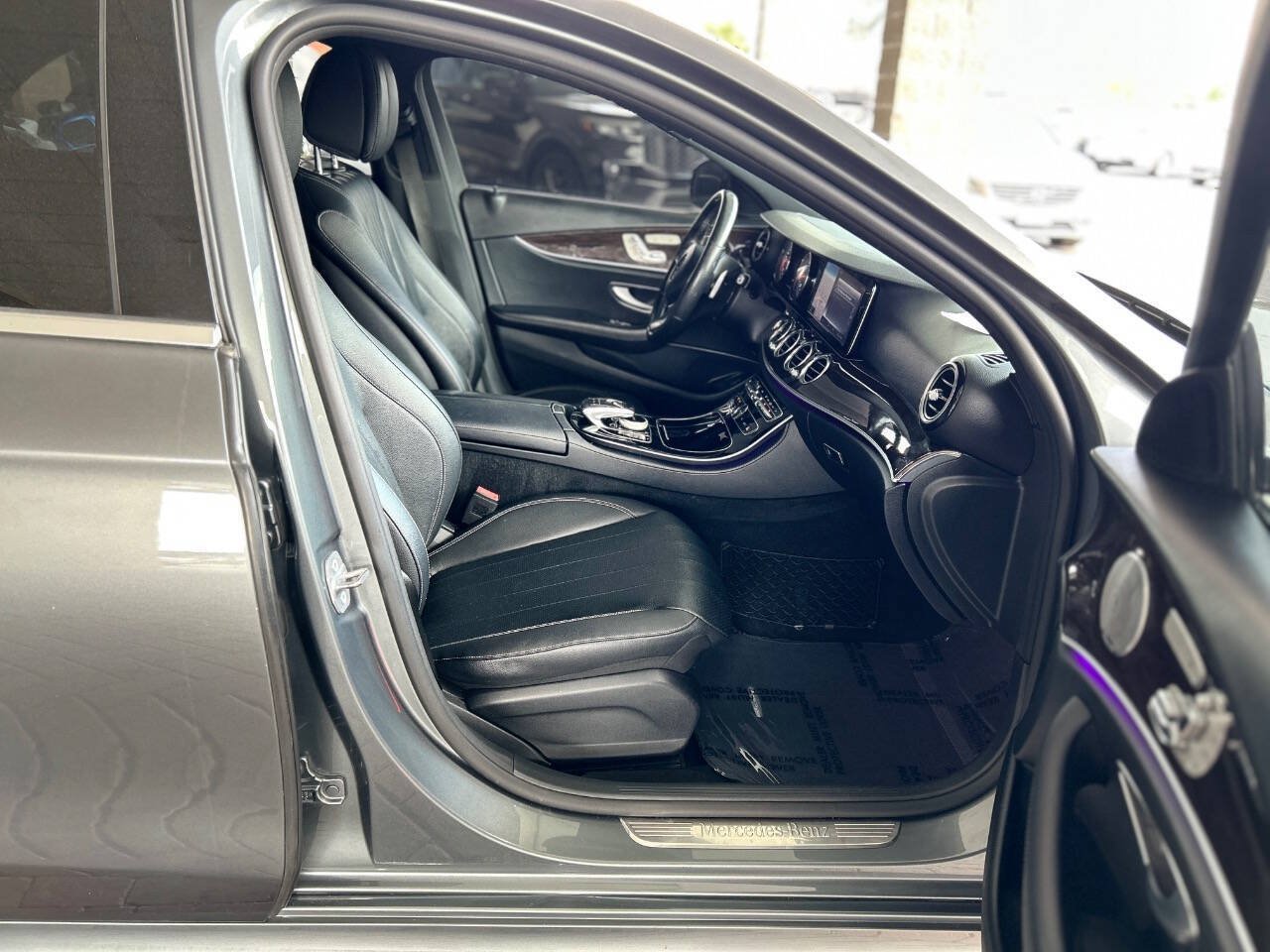 Used 2017 Mercedes-Benz E 300 4MATIC image 55