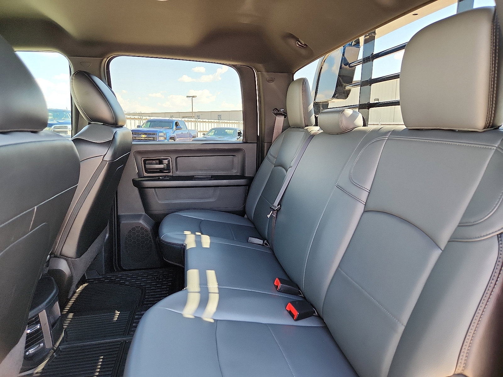 Used 2021 RAM 5500 Tradesman w/ Chrome Appearance Group image 10