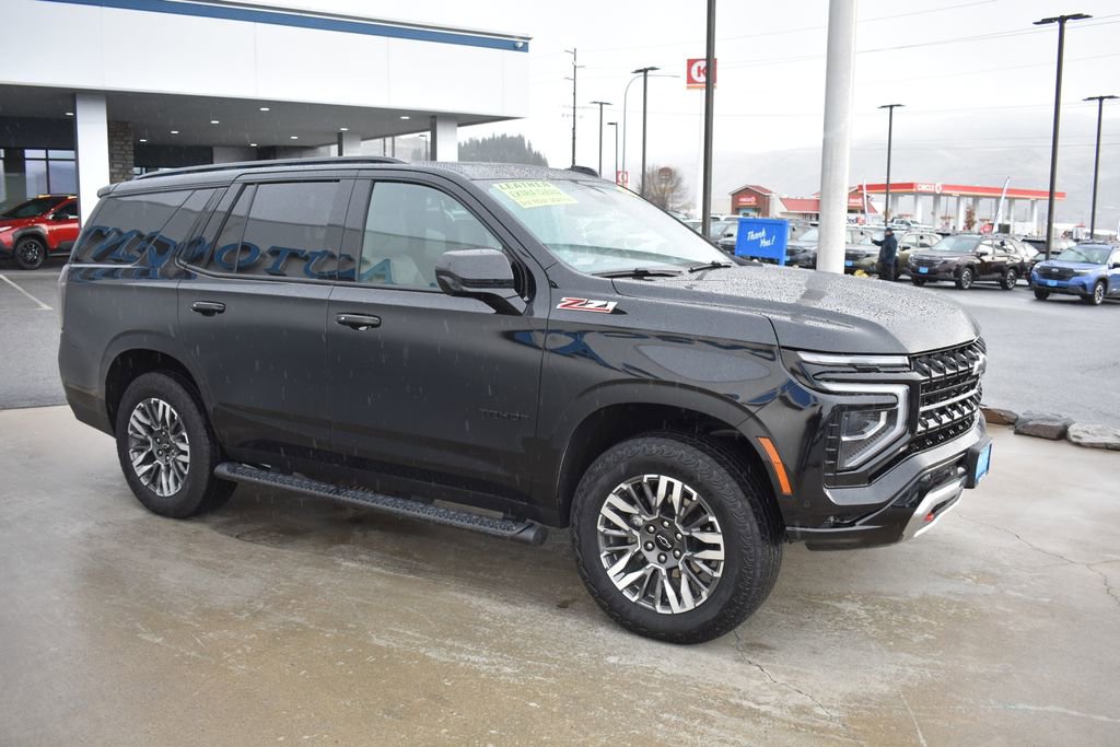 Certified 2025 Chevrolet Tahoe Z71 w/ Sun And Tow Package image 7