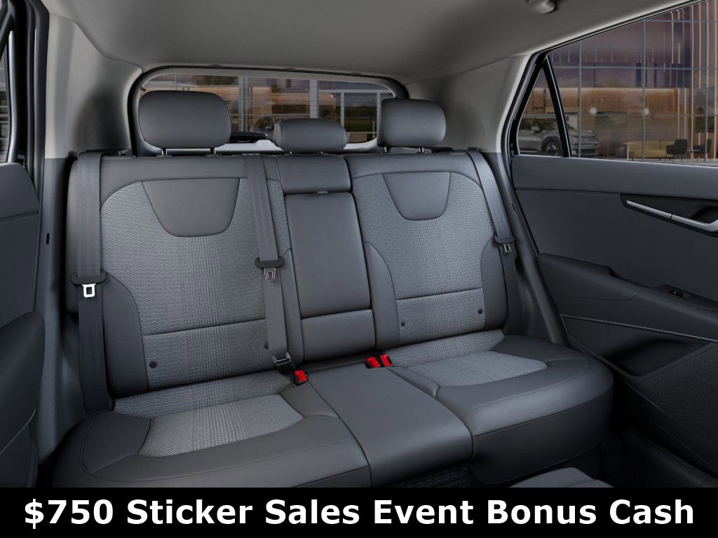 New 2025 Kia Niro EX image 17