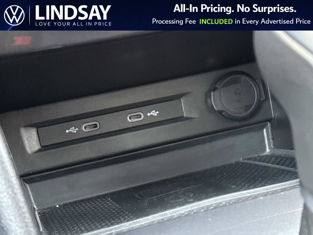 Used 2023 Volkswagen Tiguan SE AWD/4WD image 17