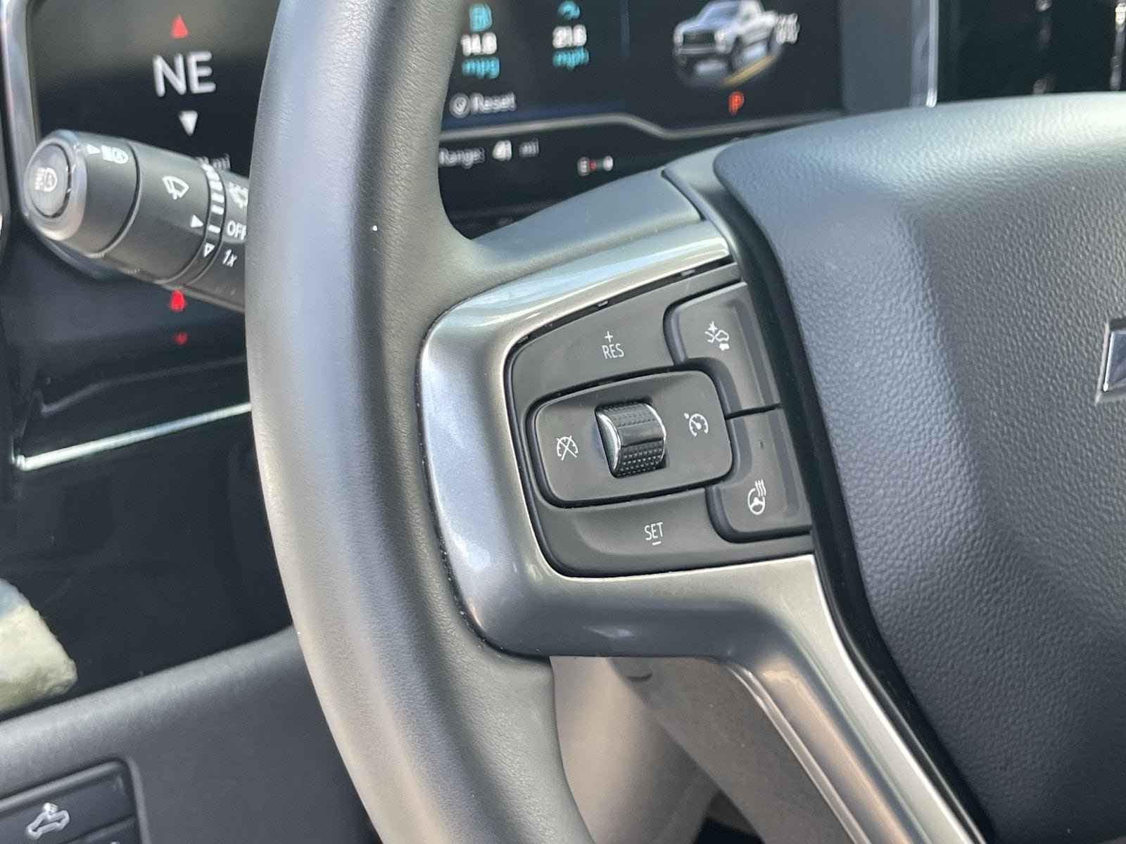 Used 2025 Chevrolet Silverado 1500 LT Trail Boss w/ Protection Package AWD/4WD image 25