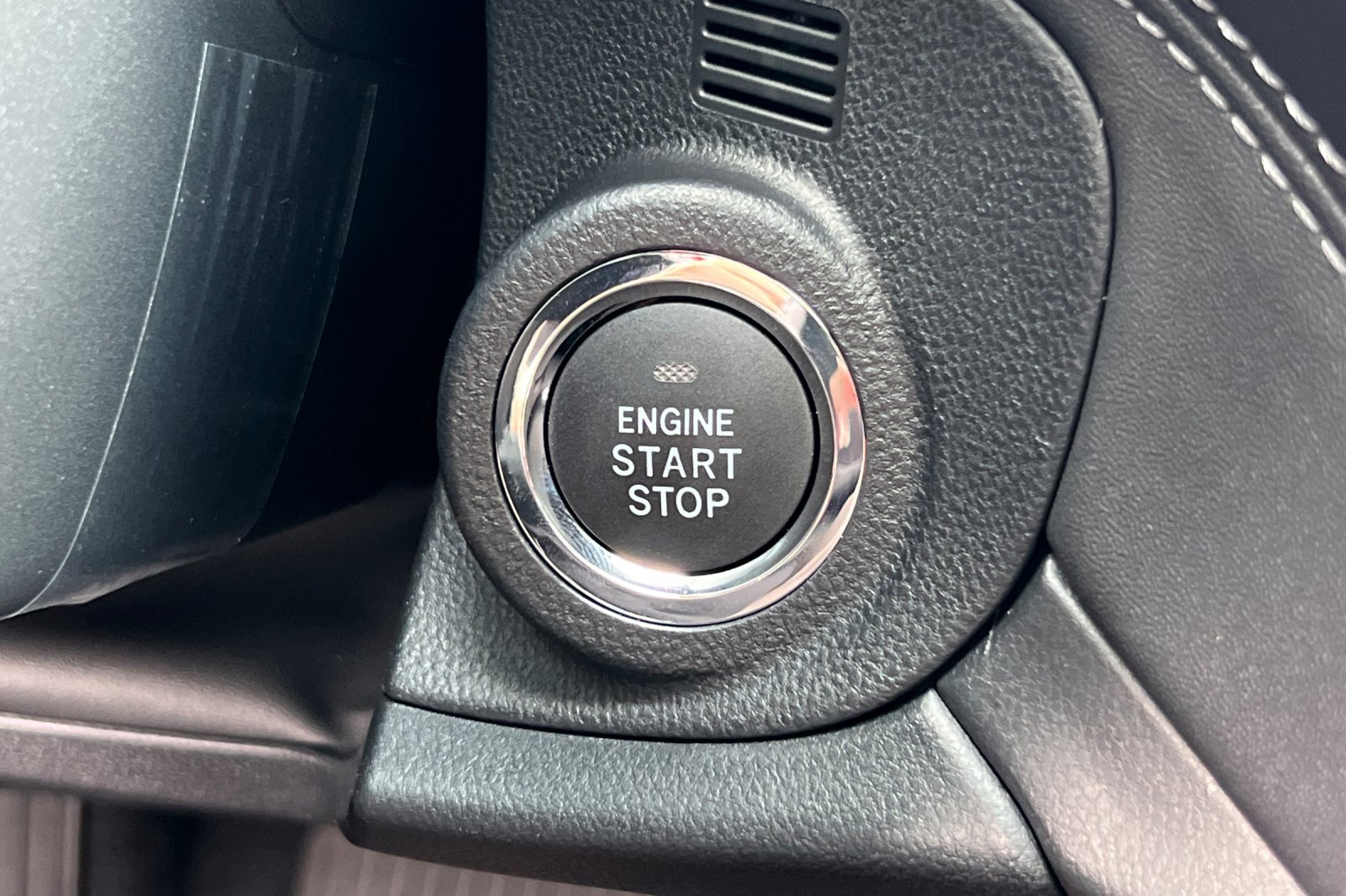 New 2025 Subaru Outback Touring w/ Popular Package #2 image 23