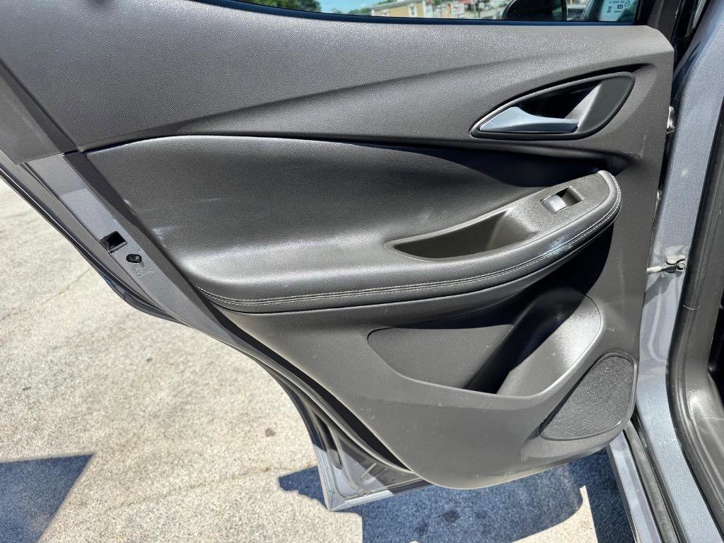 Used 2021 Buick Encore GX Preferred w/ Sport Touring Package image 19