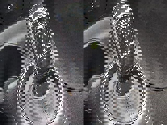 Used 2022 MINI Cooper 4-Door Hardtop image 16