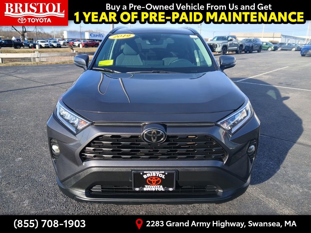 Used 2019 Toyota RAV4 XLE image 2