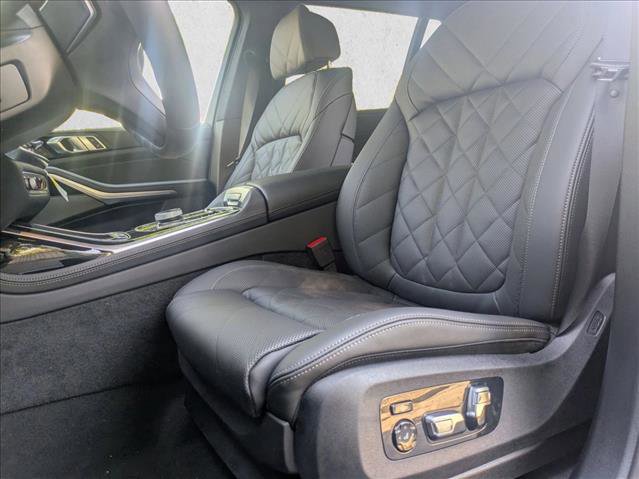 New 2026 BMW X7 xDrive40i w/ Executive Package image 4