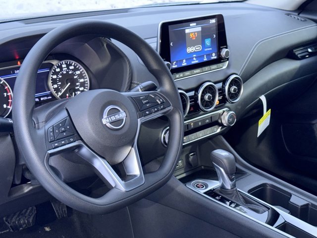 New 2025 Nissan Sentra SV image 25