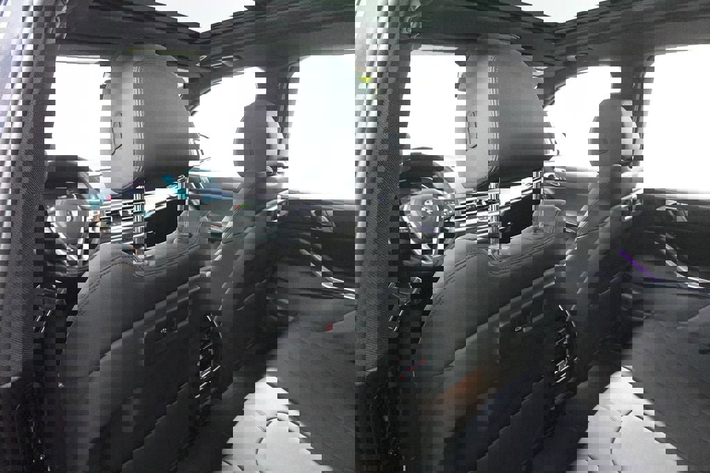 Used 2022 BMW X5 xDrive40i w/ Parking Assistance Package image 26