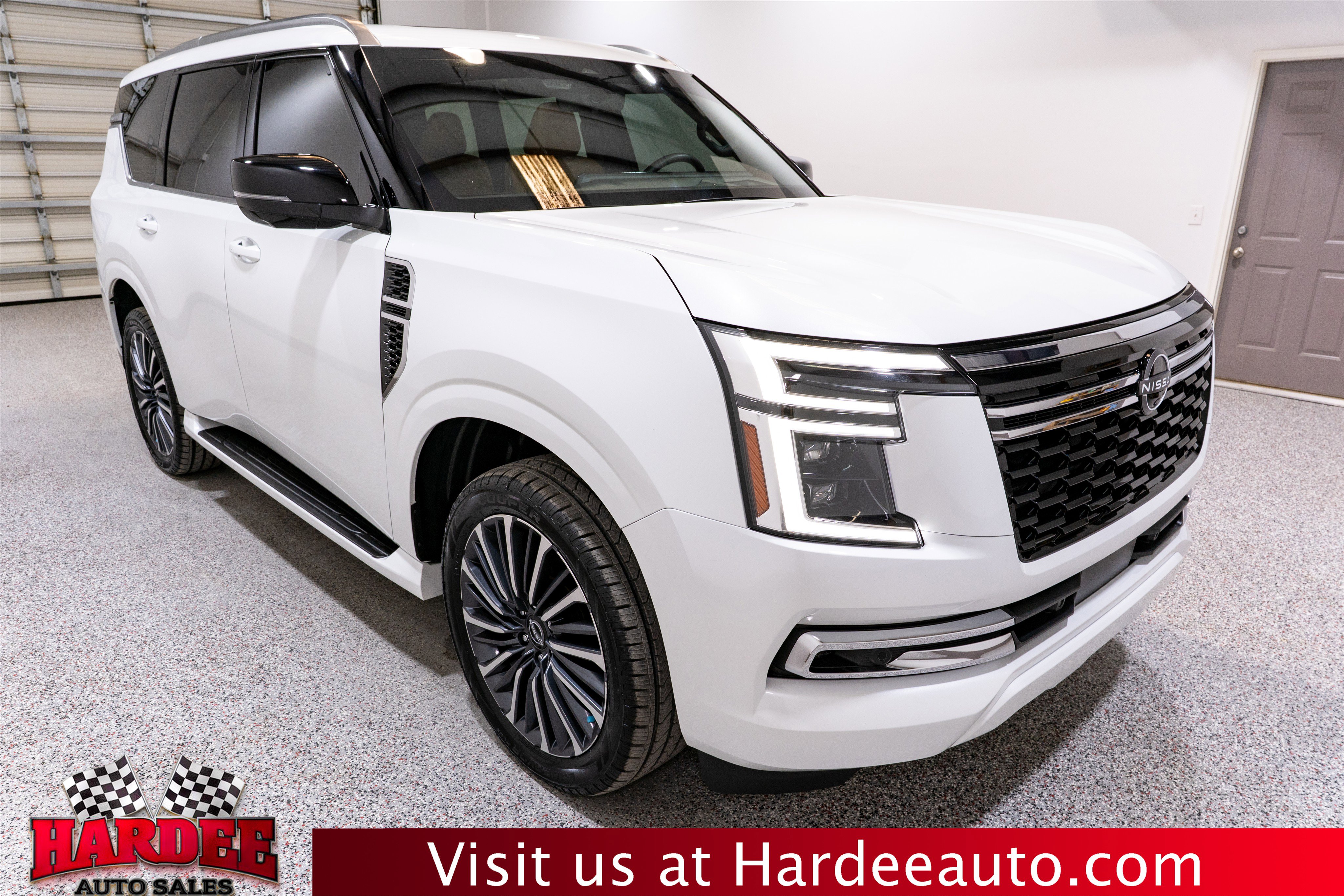 Used 2025 Nissan Armada Platinum Reserve AWD/4WD image 6