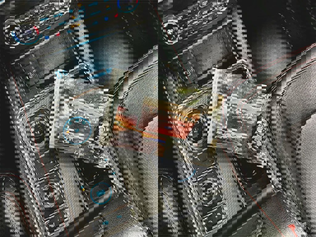 Used 2021 Ford Expedition Limited image 10