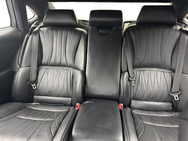 Used 2018 Lexus LS 500h AWD w/ Luxury Package image 13