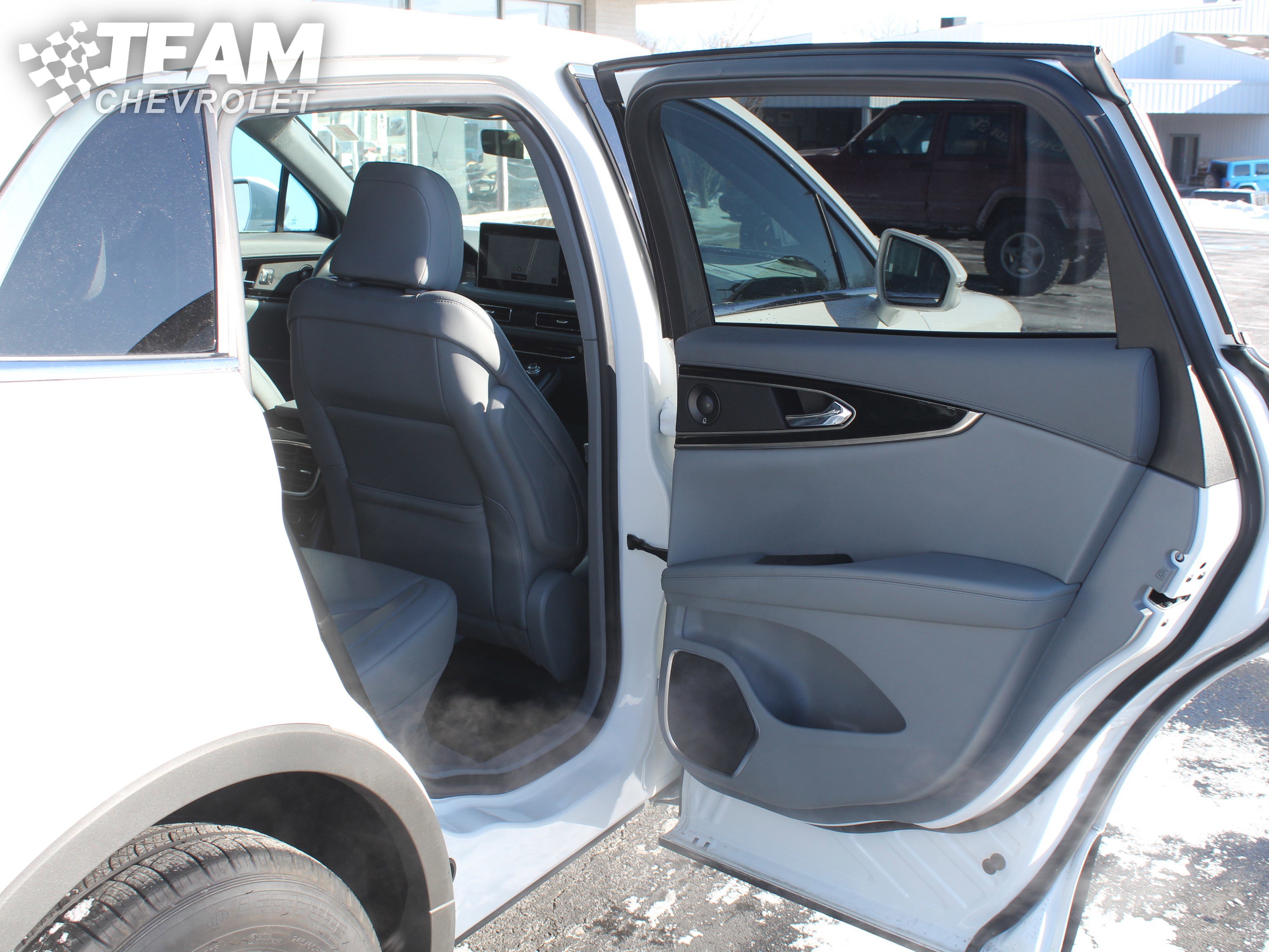 Used 2022 Lincoln Nautilus Reserve image 24