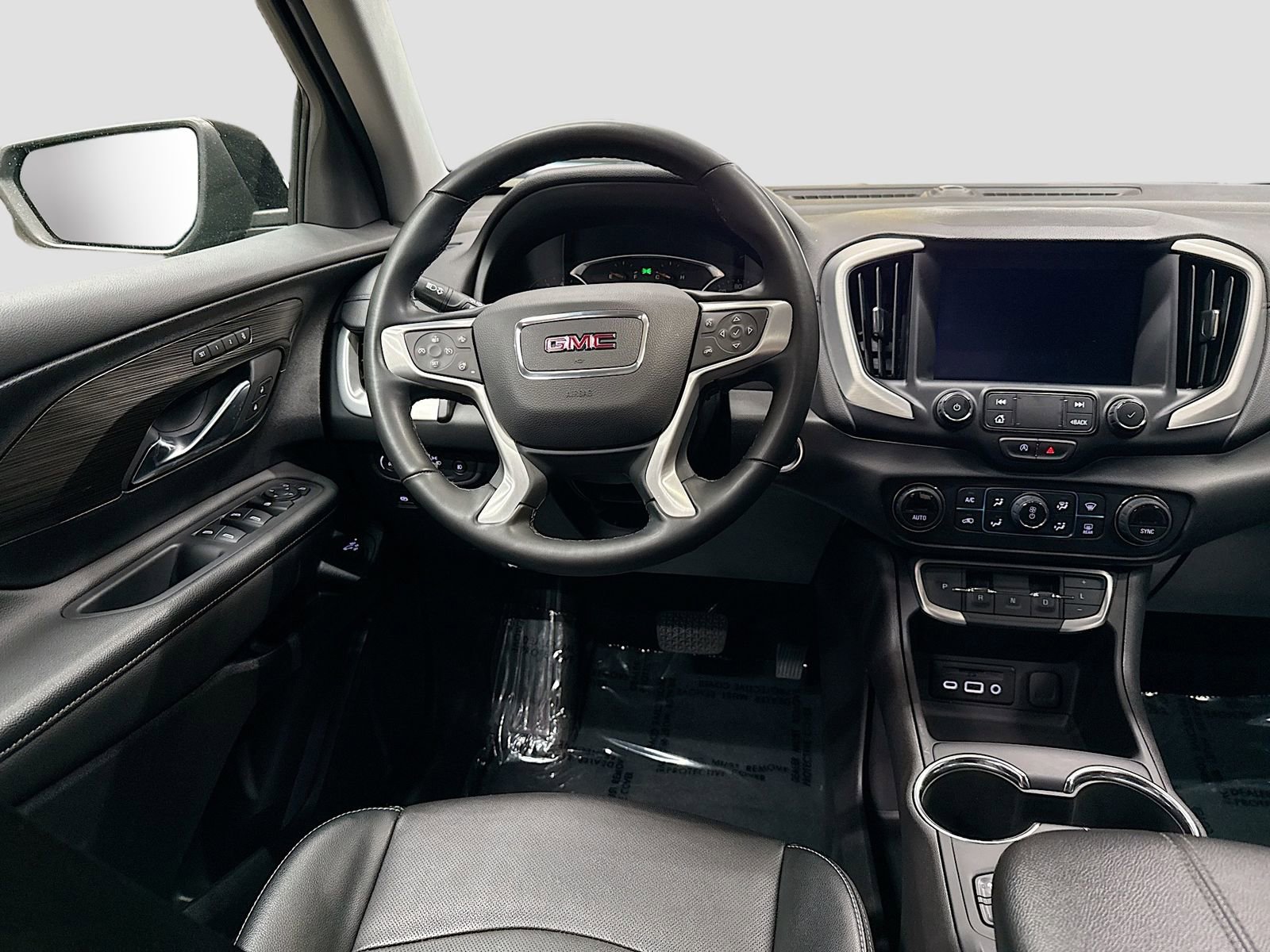 Used 2024 GMC Terrain SLT AWD/4WD image 23