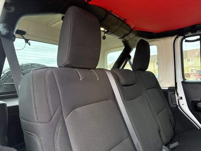 Used 2018 Jeep Wrangler Unlimited Sport image 41