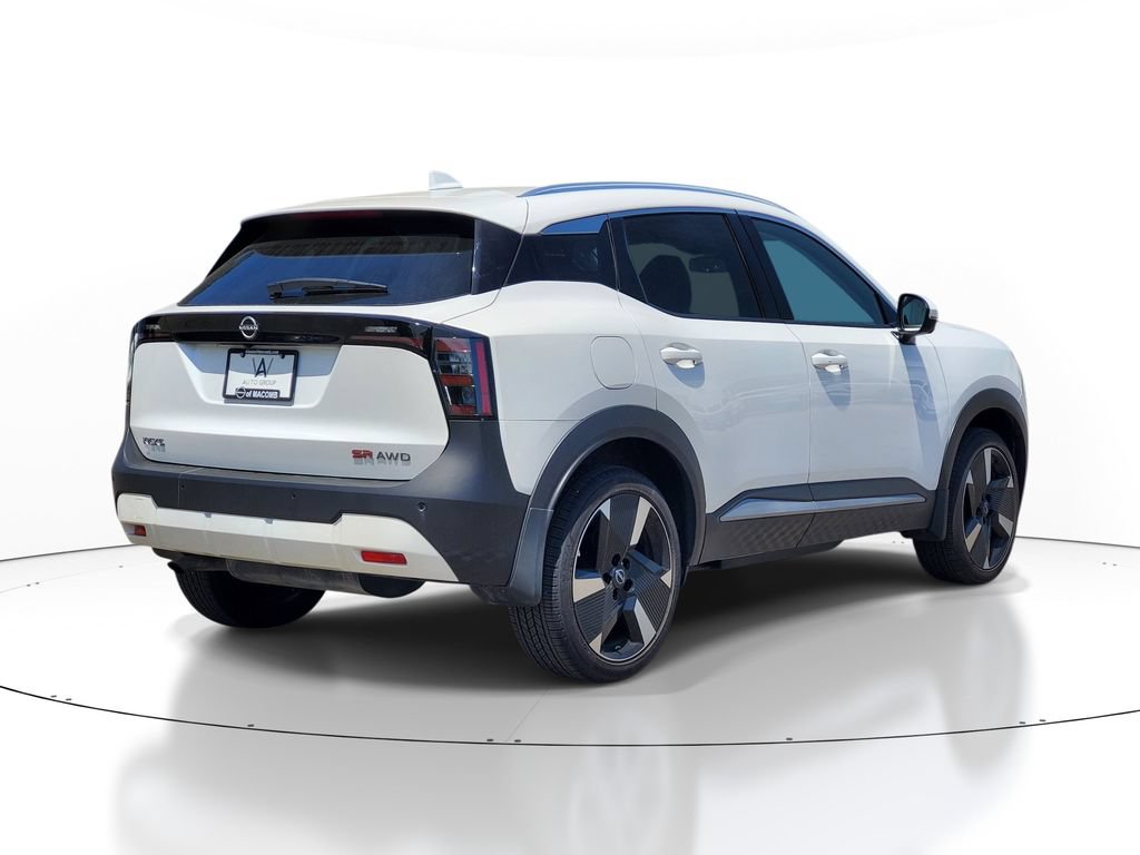 Used 2025 Nissan Kicks SR AWD/4WD image 4