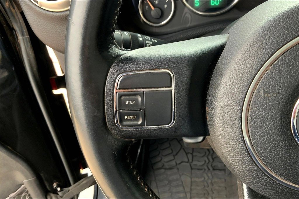 Used 2016 Jeep Wrangler Unlimited Sahara w/ Dual Top Group image 16