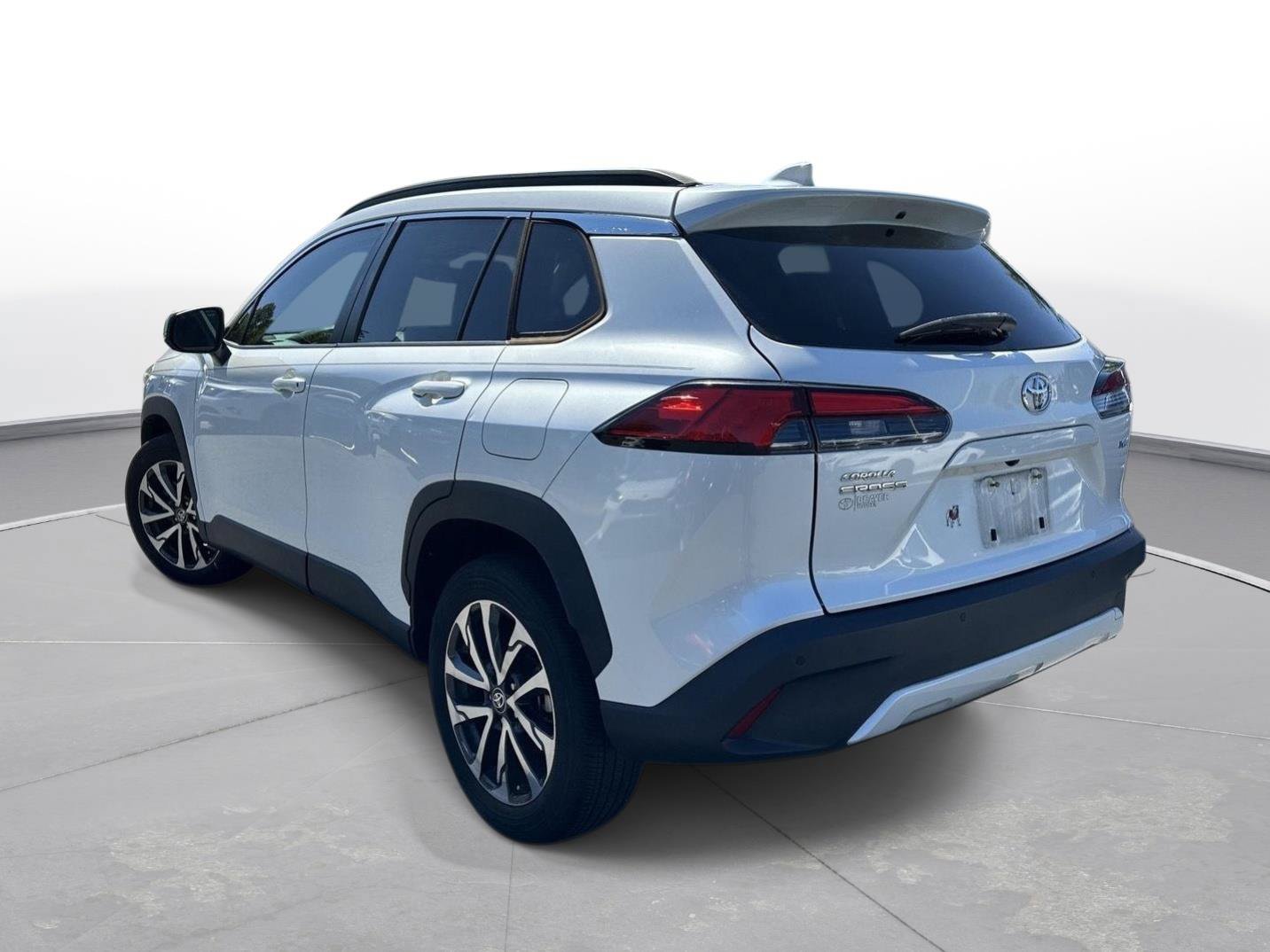 Used 2022 Toyota Corolla Cross XLE FWD image 8