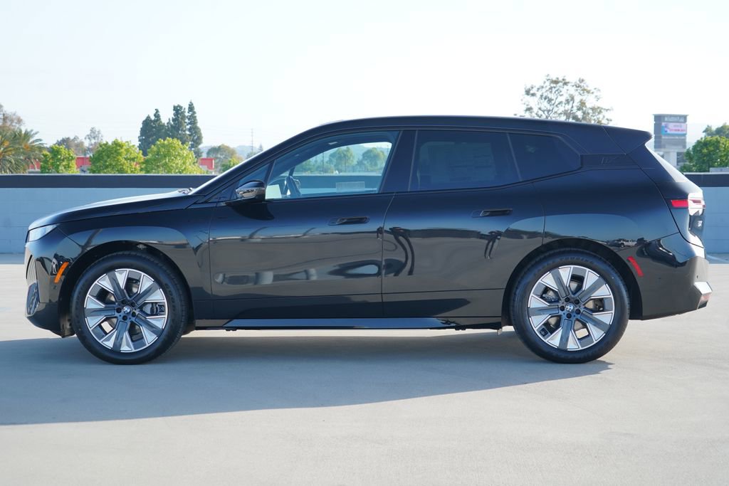 New 2026 BMW iX xDrive45 image 4