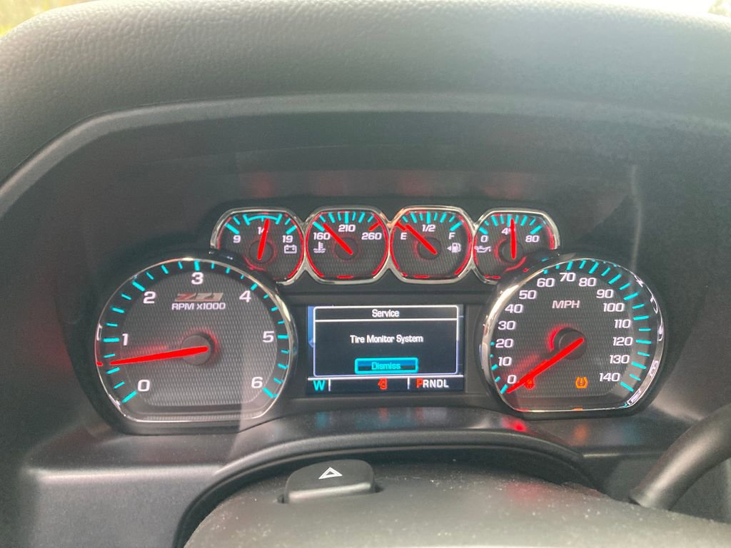 Used 2018 Chevrolet Silverado 1500 LT w/ All Star Edition image 19