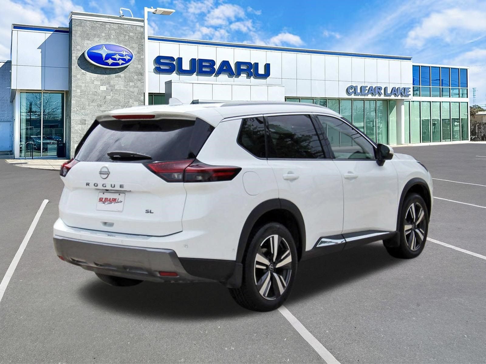 Used 2024 Nissan Rogue SL FWD image 6