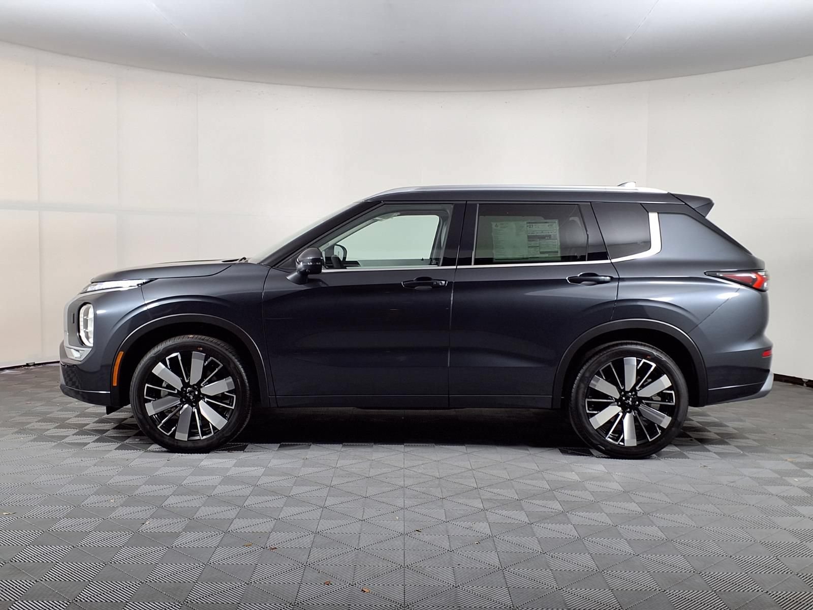 New 2026 Mitsubishi Outlander SEL AWD/4WD image 4