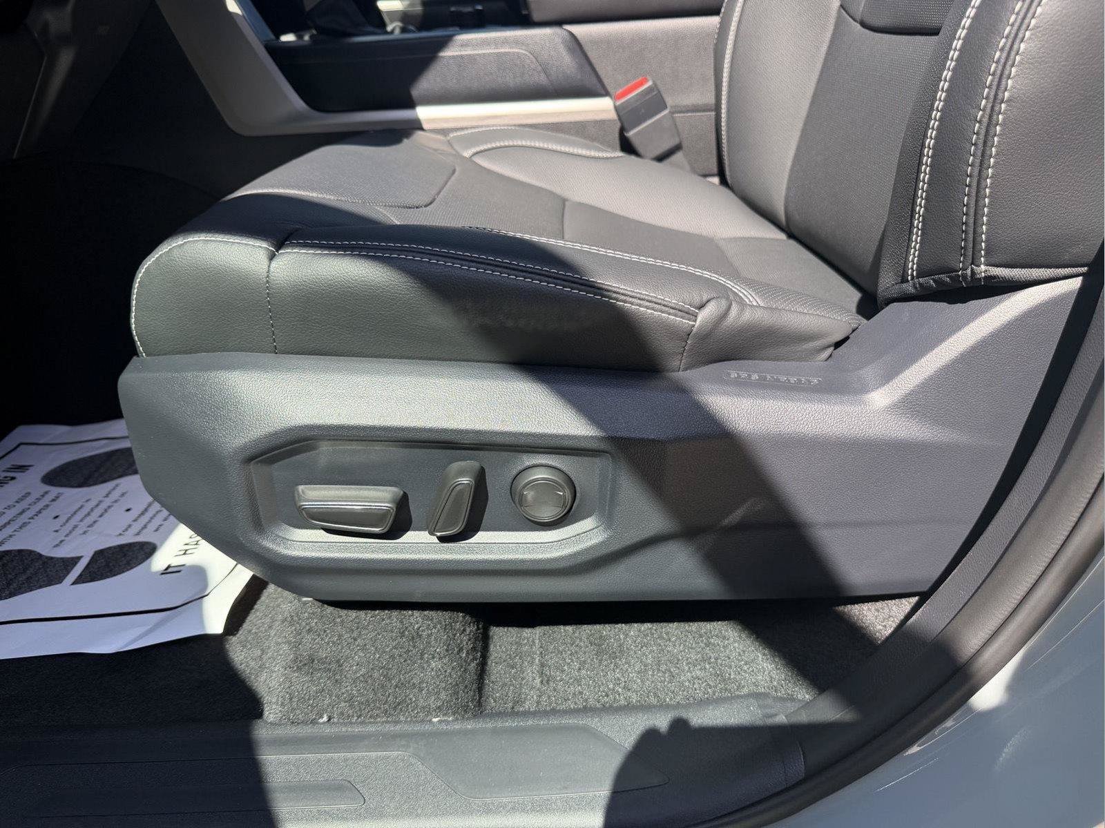 New 2026 Toyota Tundra SR5 AWD/4WD image 11