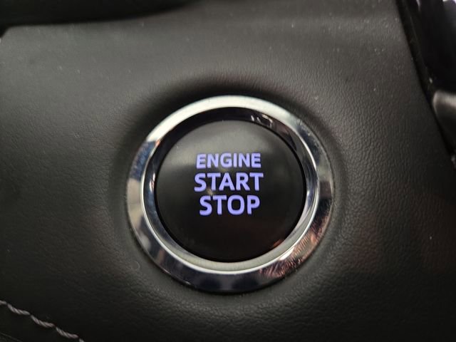 Used 2023 Toyota Highlander LE image 25