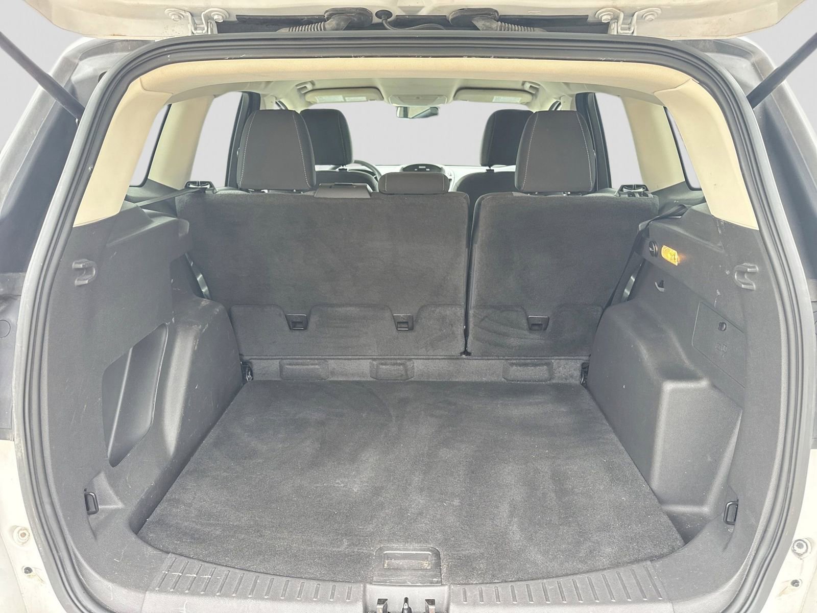Used 2017 Ford Escape SE FWD image 34