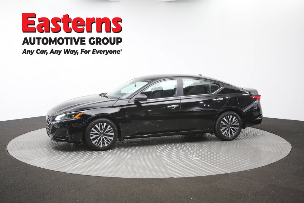 Used 2024 Nissan Altima 2.5 SV FWD image 60