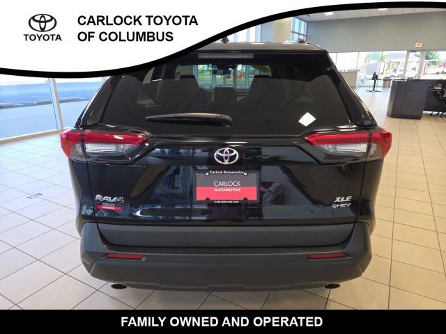 Used 2025 Toyota RAV4 XLE w/ Convenience Package AWD/4WD image 8
