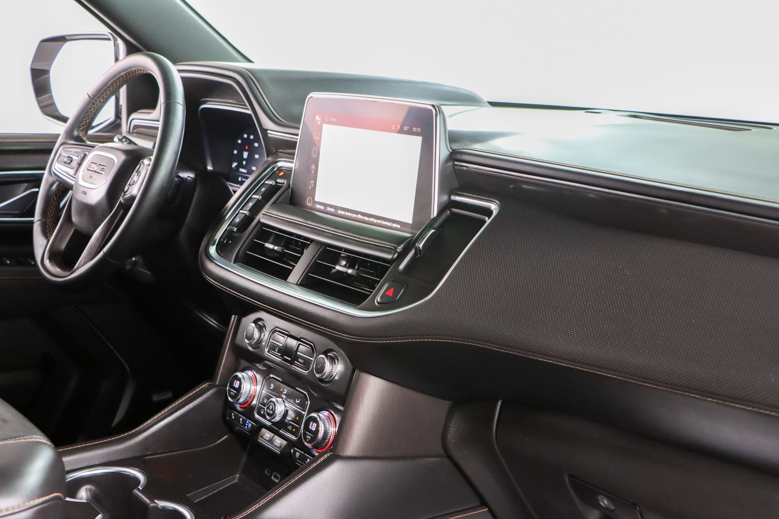 Used 2023 GMC Yukon AT4 w/ AT4 Premium Plus Package AWD/4WD image 30