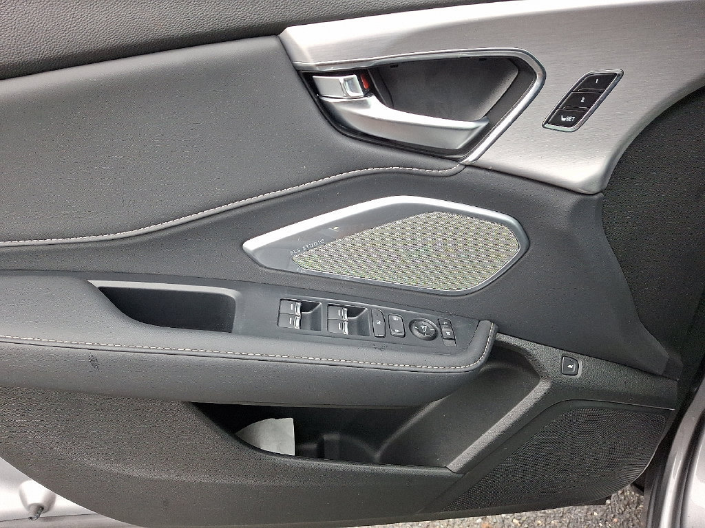 Certified 2024 Acura RDX w/ Technology Package AWD/4WD image 13