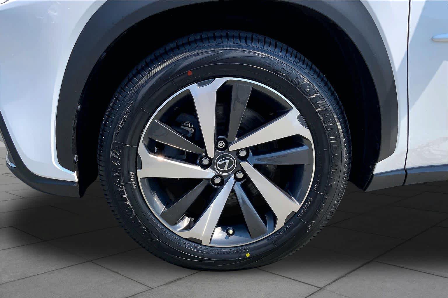 Used 2018 Lexus NX 300 AWD w/ Luxury Package image 11