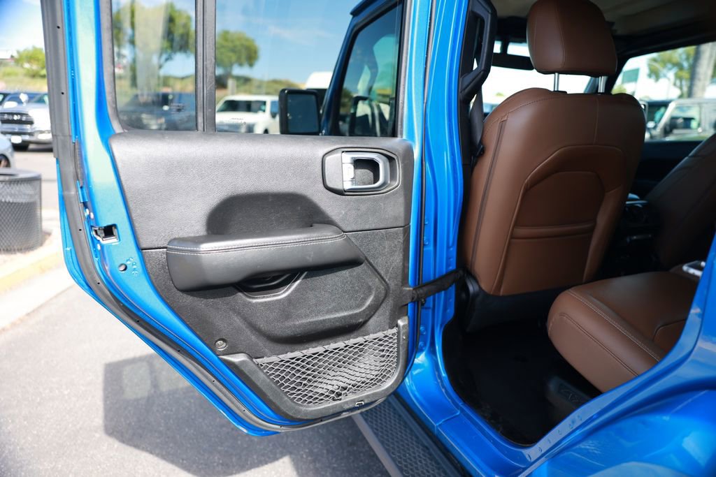 Used 2021 Jeep Wrangler Unlimited Sahara w/ Cold Weather Group AWD/4WD image 39