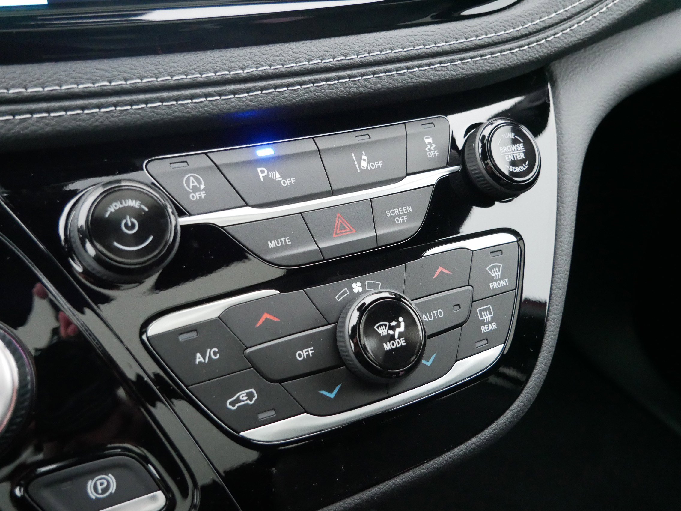 New 2026 Chrysler Pacifica Select image 15