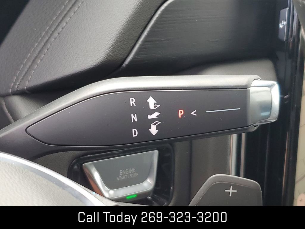 New 2025 GMC Yukon XL Denali w/ Denali Reserve Package image 18