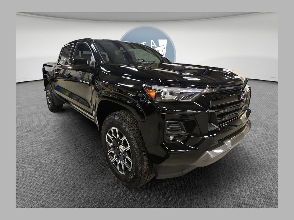 Certified 2026 Chevrolet Colorado Z71 w/ Technology Package AWD/4WD image 1