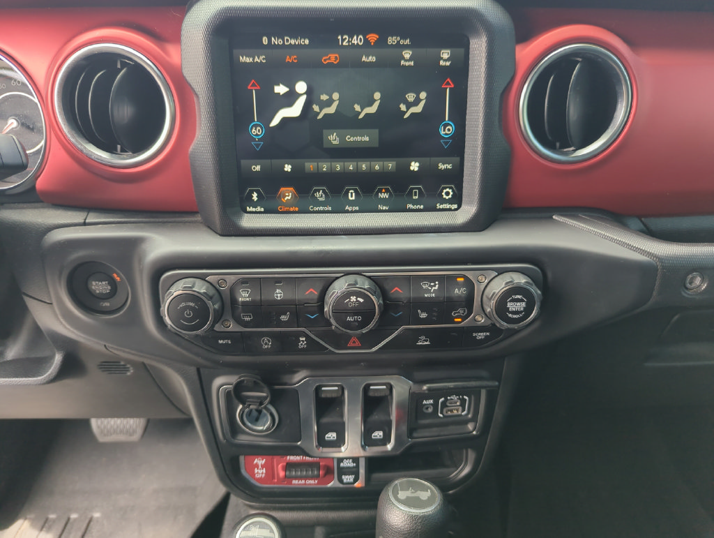 Used 2021 Jeep Wrangler Rubicon AWD/4WD image 34