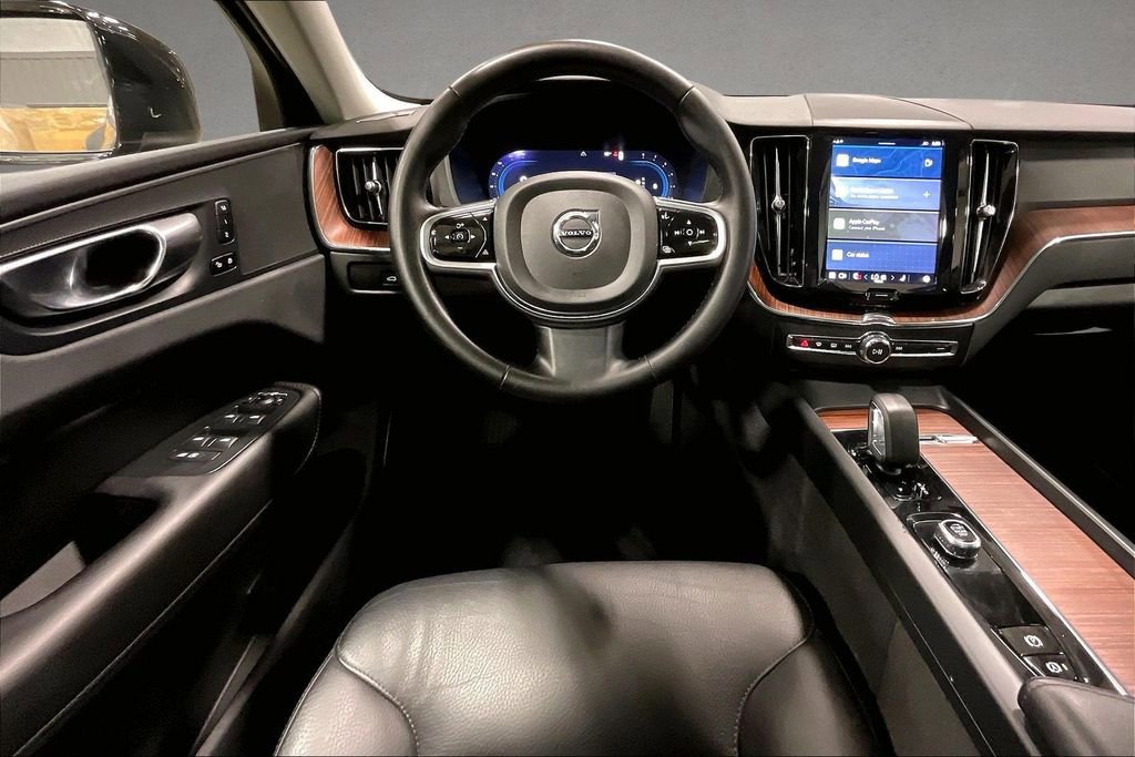 Certified 2023 Volvo XC60 B5 Plus w/ Climate Package AWD/4WD image 8