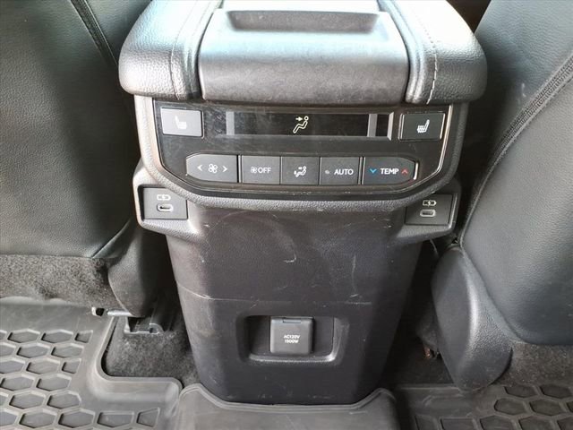 Used 2024 Toyota Grand Highlander Limited image 15