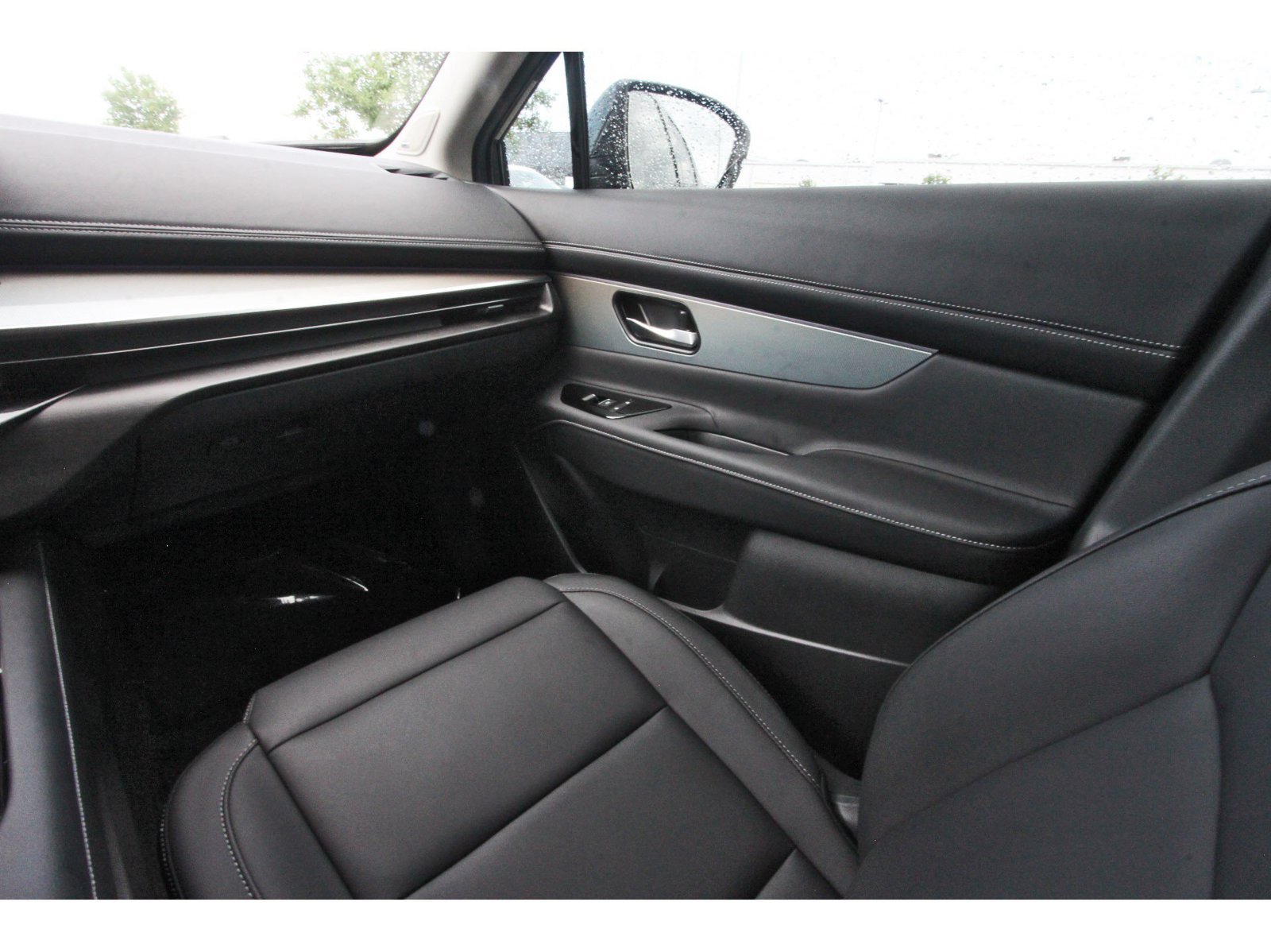 Certified 2025 Nissan Murano SL w/ Cargo Package AWD/4WD image 16