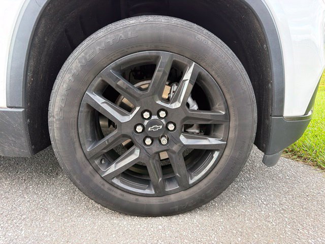 Used 2021 Chevrolet Traverse LT w/ LPO, Blackout Package AWD/4WD image 7