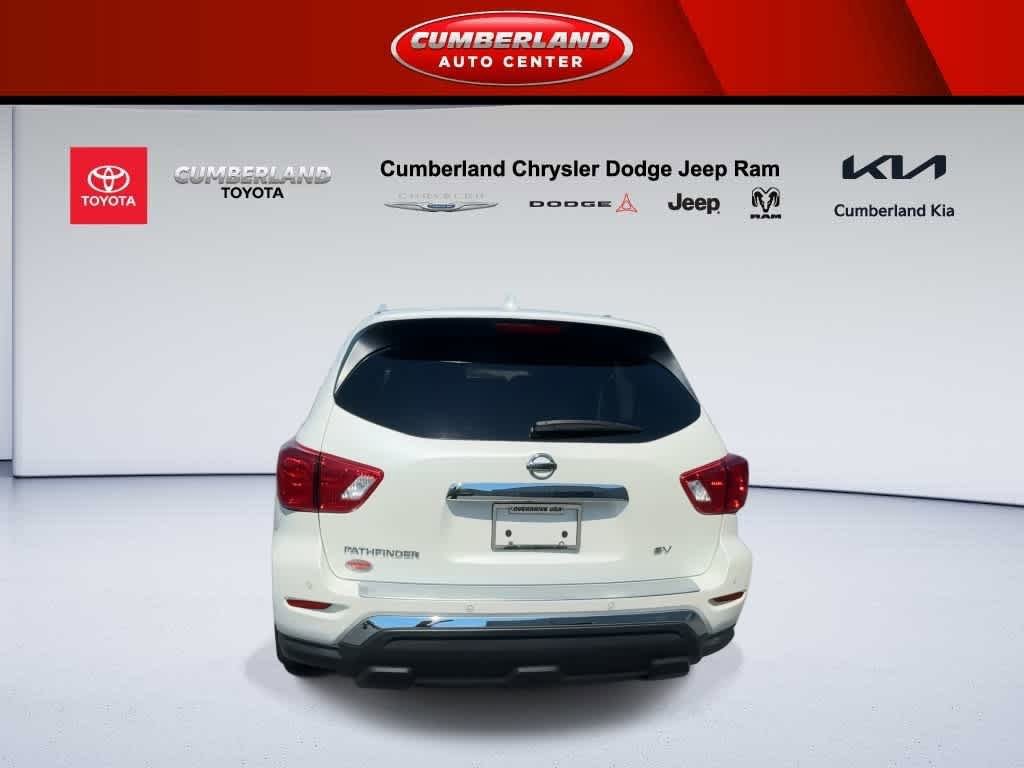 Used 2020 Nissan Pathfinder SV image 7