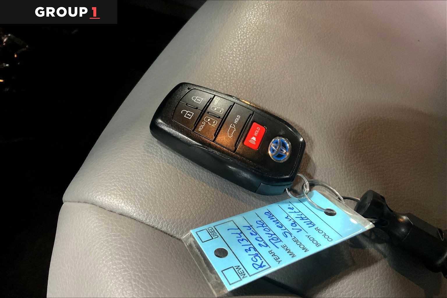 Used 2024 Toyota Sienna XLE w/ XLE Plus Package image 15