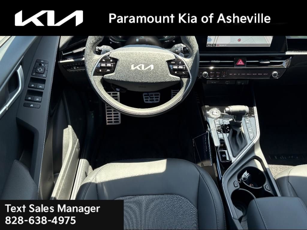 New 2025 Kia Niro EX Touring image 25