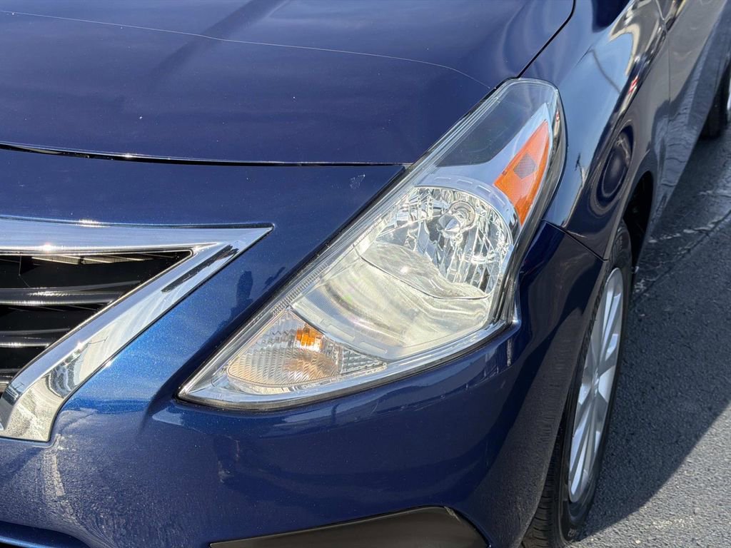 Used 2019 Nissan Versa SV image 10