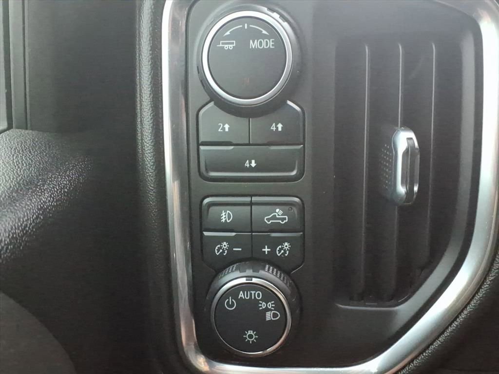 Used 2022 Chevrolet Silverado 2500 LT w/ Convenience Package image 11